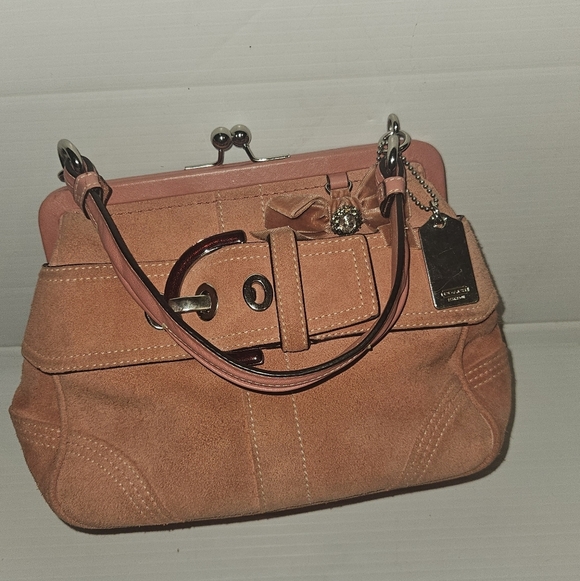 Rare Vintage Y2K COACH Pink Suede Kiss Lock Mini Crossbody Bag – Limited Edition - Picture 7 of 17